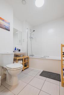 Brixton Village Flat- Private En-suite double bedroom - 9