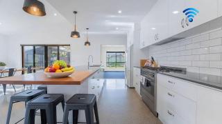 Parkland Garden Retreat - 0
