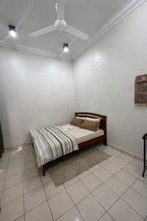 Kota Puteri Homestay Musllim Only - Near to Bandar Tasik Puteri - 8
