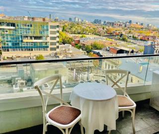 Stunning Views in central South Yarra - Melbourne - 1