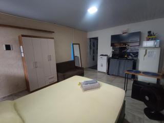 Studio com Quintal e Churrasqueira - 8