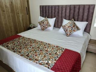 Hotel The Evergreen - 5