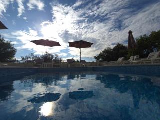 SEALUXE Apartments with Heated Pool and Sea View - 2