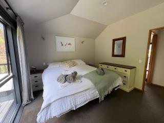 Sun Views Forest yet close to town - 4