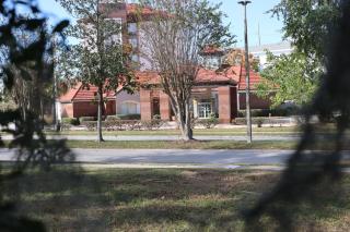 La Quinta Inn and Suites by Wyndham, Ocala - 4