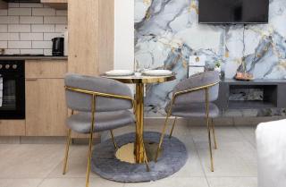 Sunny Sash Studio in Sandton - 5