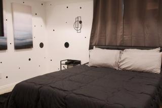 Noir and Gold Retreat - 1