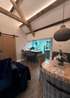 Sandytoes Cottage - 1