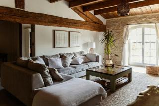 Farmhouse With Pool Near Saint-Rémy-De-Provence - 2