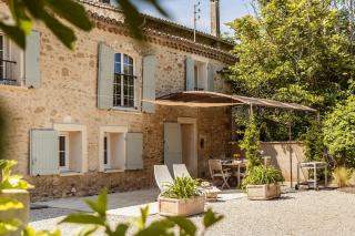 Farmhouse With Pool Near Saint-Rémy-De-Provence - 9