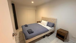 Affordable Private Sleep-Out Room 1 Own Entrance - 2