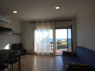 Apartamento luminoso en 1ª línea de mar con terraza y vistas, cerca de playas y comercios. - ES-228-36 - 3