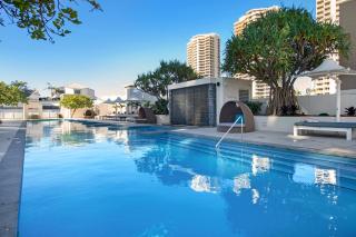 H'Residences 1BR Family Escape - Surfers Paradise - 4