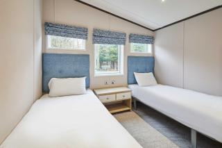 Graceland Lodge with Hot Tub - 7