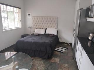 Elephant hide away Baby cottage - 3