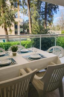 Playa, sol y vida en Salou - PortAventura - 9