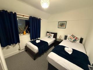 Comfy, king bed families & Contractors welcome - St Ives - 7
