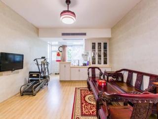 5 mins to Zumiao Temple - kitchen for simple meals - 3rd floor walk-up - 8