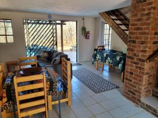 Optibos - 3 Bedroom Holiday Home 6 Sleeper - 2