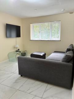 Castell Cottages Central with Parking - 3