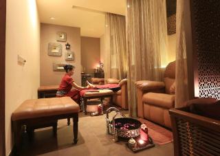 Hotel Paragon Residency Delhi Airport - 1