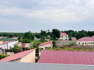 Sea Breeze Residence - 1