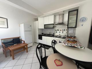 Attico Vista Mare con terrazza e posto auto - 8