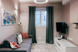 Sereno - Luxury Apartment with Hot Tub - Walk to St Julian's and Paceville - 1