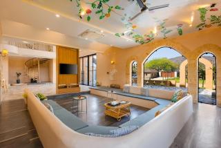 ELIVAAS TUSCAN Villa Pet-Friendly with Pvt Pool and Lawn - 8