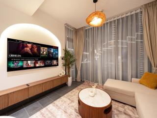 Royal Vista - Stunning 1BR apartments with 5 Star Amenities - 4