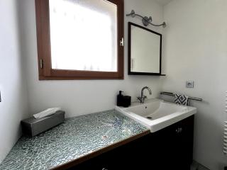 Maison Eztiena - Cozy Apartment and garden - 9