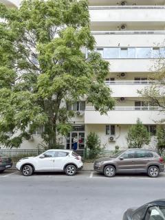 DOWNTOWN Tineretului Central Oasis --NEW Building-- 1min Metro Station ---Self Check-in--- - 5