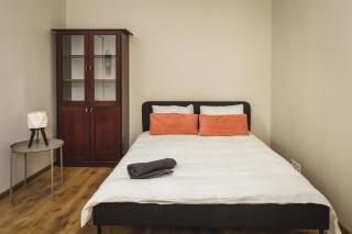 Families & Large Groups - 6 Bedrooms - 11 Guests - Central Location - 1