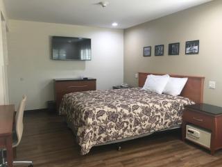 Simply Home Inn & Suites - Riverside - 7