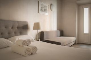 Casa Milano - Apartments and Rooms - Duomo's Whisper, balcony - 0