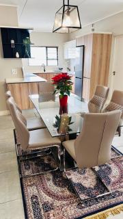 Munyaka Luxe 4 mins away from Mall of Africa - 3