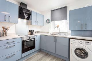 Albyn Retreat - Donnini Apartments - 6