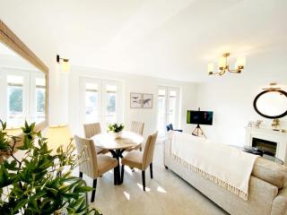 The Degas Sea View Suite - 6