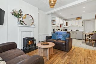 Wolfe Tone Apartment - 9