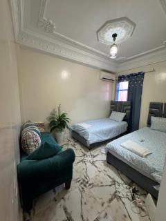 Airport Apartment 5 minutes walk, perfect for Early & Late Flights - 5