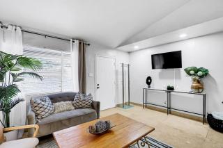Kentucky Urban 2BR Near Downtown El Paso - 3