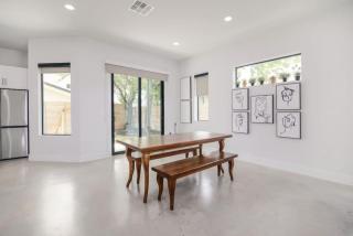 New Modern 3BR 2.5BA North Loop, Cowboy Pool and Patio by Austin Vacay - 8