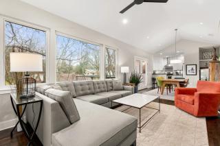 2BR 2BA South Lamar Gem, Near Zilker and Town Lake by Austin Vacay - 0