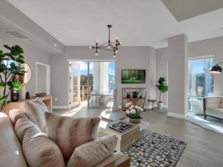 Chic 2BR condo in the heart of Orlando Downtown - 9