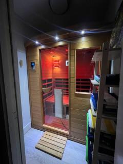 S Austin 3BR 2BA Sauna, Cowboy Pool and Deck, Near SoCo by Austin Vacay - 1