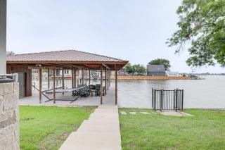 Granburys Favorite Luxury Lakefront Getaway - 7