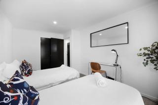 Sunshine Family Sophistication - 1