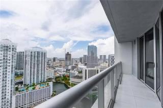 Miami Getaway in Icon Brickel 1BR in Downtown Miami - 8
