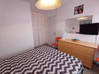 Appartement F2 avec Balcon, Ascenseur et Proche Thermes à Balaruc-les-Bains - FR-1-571-62 - 6