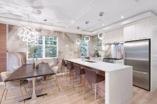 Quiet Kits Oasis. 2BR, Patio and Private Garage - 1